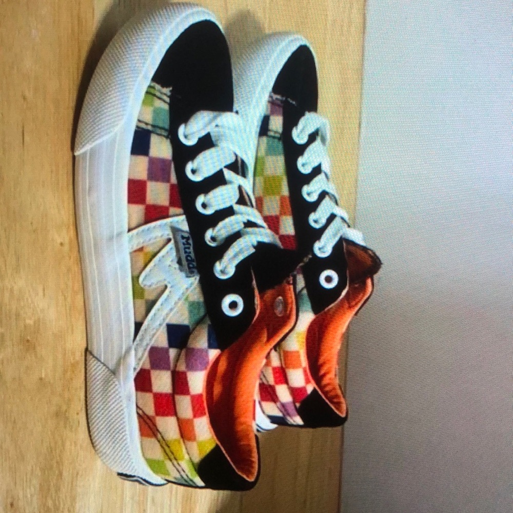 VTG mudd checker Pattern sneakers multicolored Childers size 3